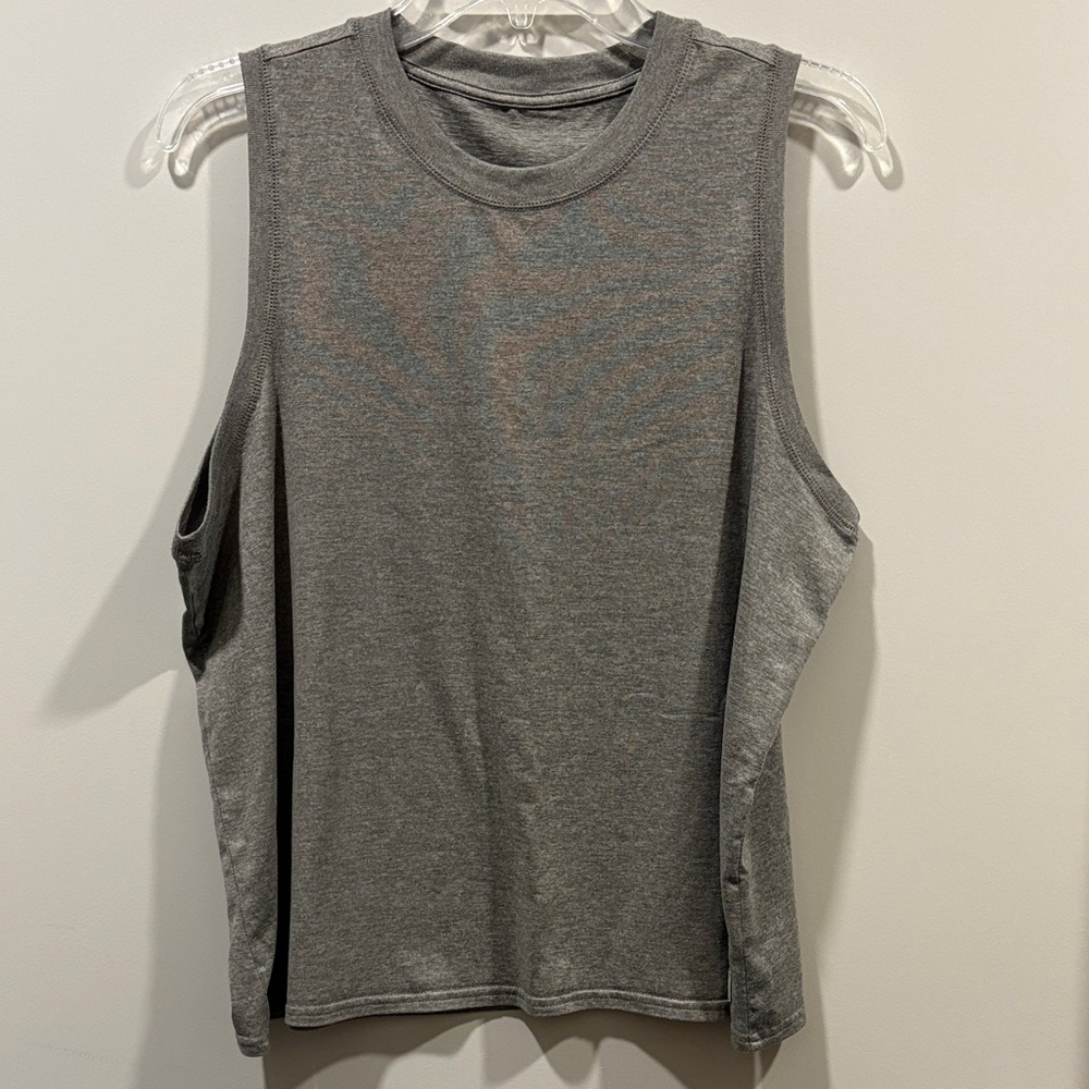 Vuori Muscle Tee - Women’s XL, Heather Gray